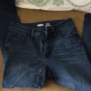 Old Navy dark wash skinny jeans